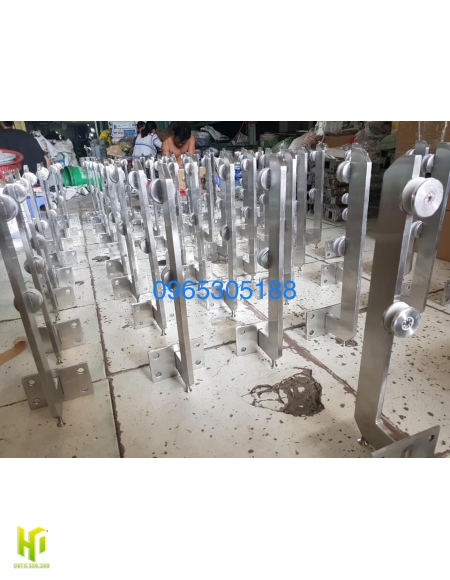 Trụ inox 10 ly cao 40cm