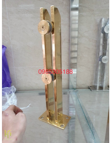 trụ na mạ vàng